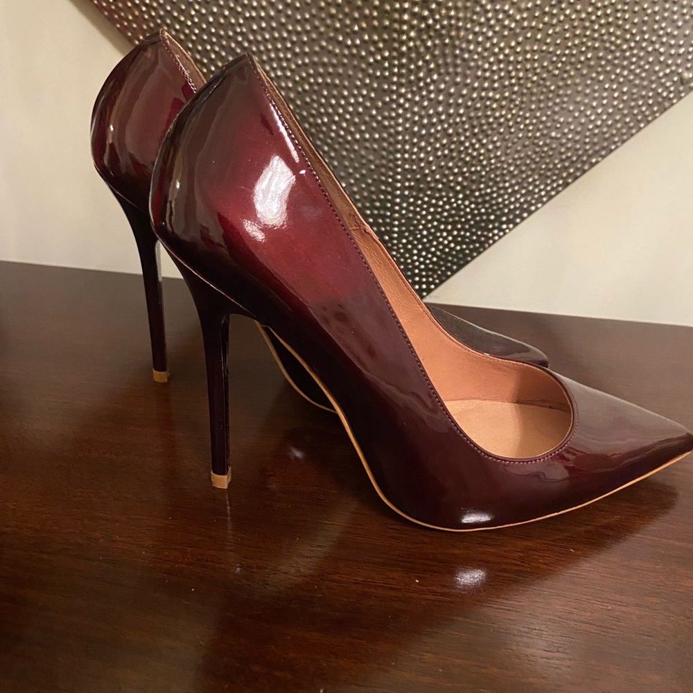 Burgundy office london heels